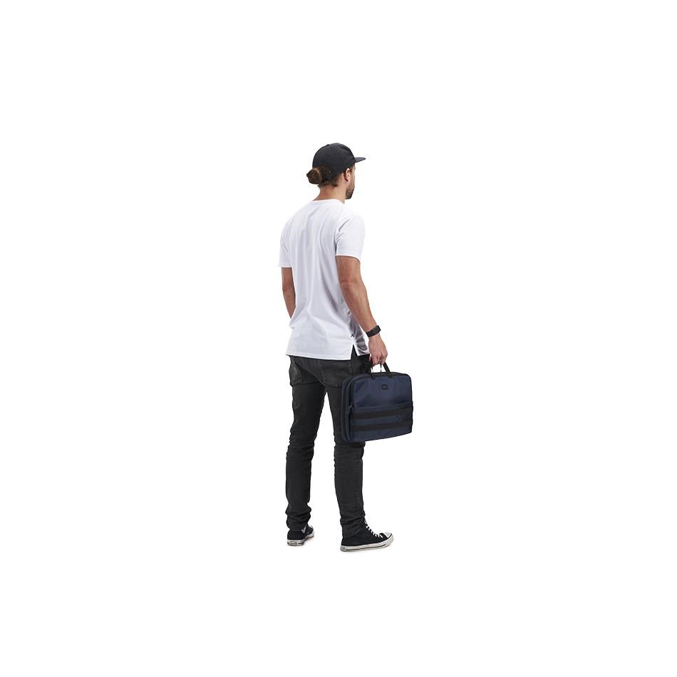 Ogio Pro 10L Brief Pack, czarny