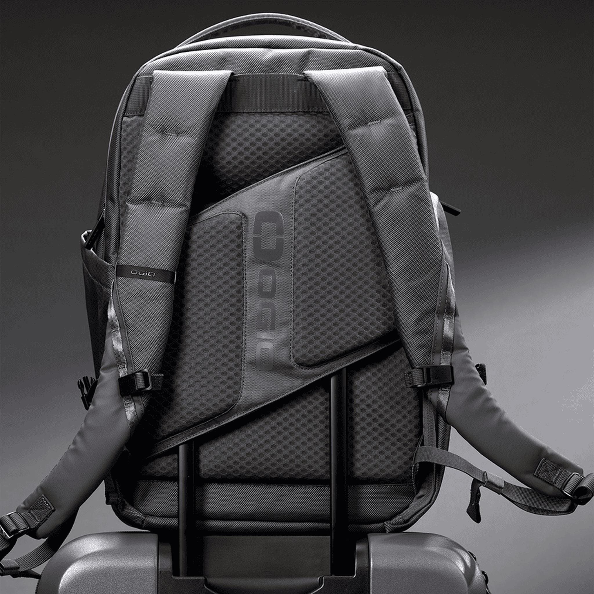Ogio Pace Pro 25L Backpack plecak, grey pinstripe