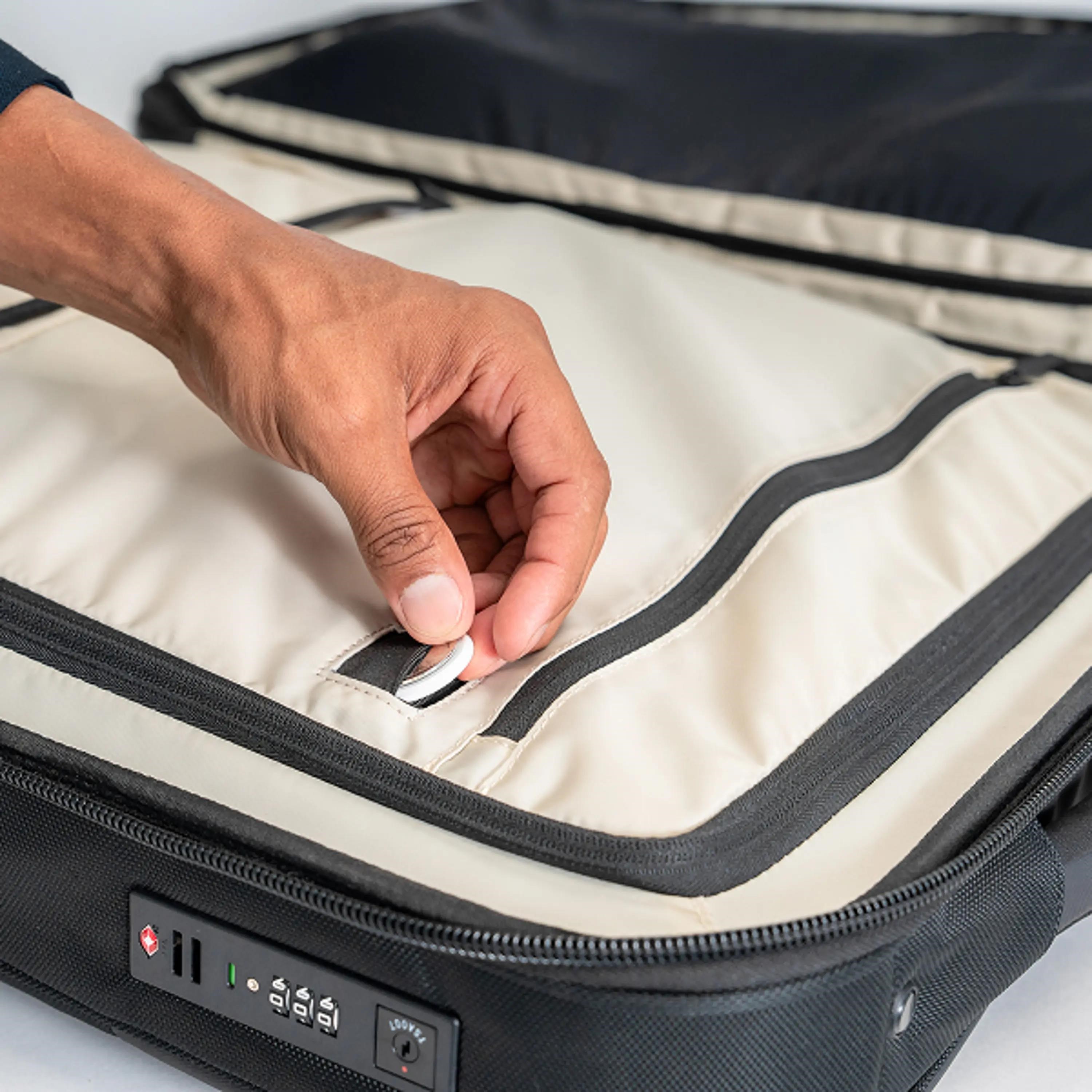 Ogio Pace Pro Hybrid Carry-on 36L walizka podróżna, grey pinstripe