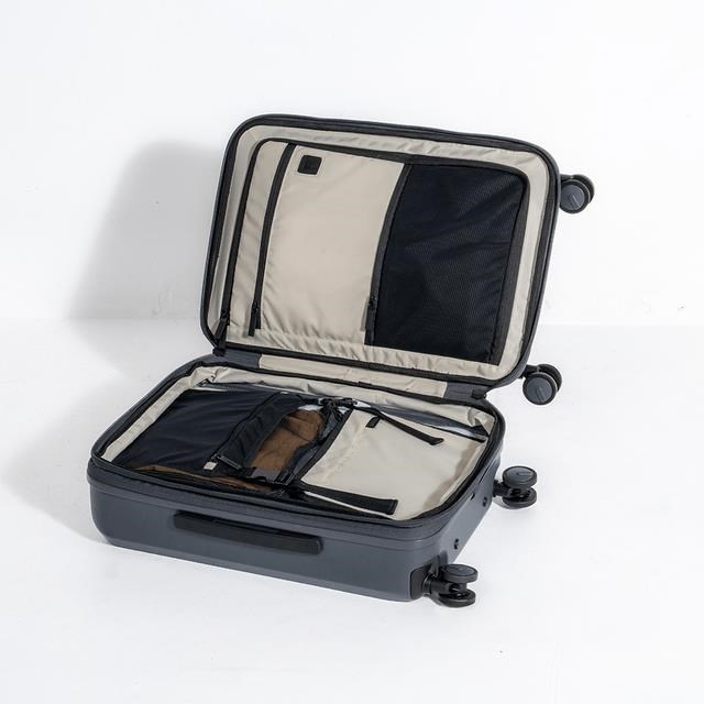 Ogio Pace Pro Hybrid Carry-on 36L walizka podróżna, grey pinstripe