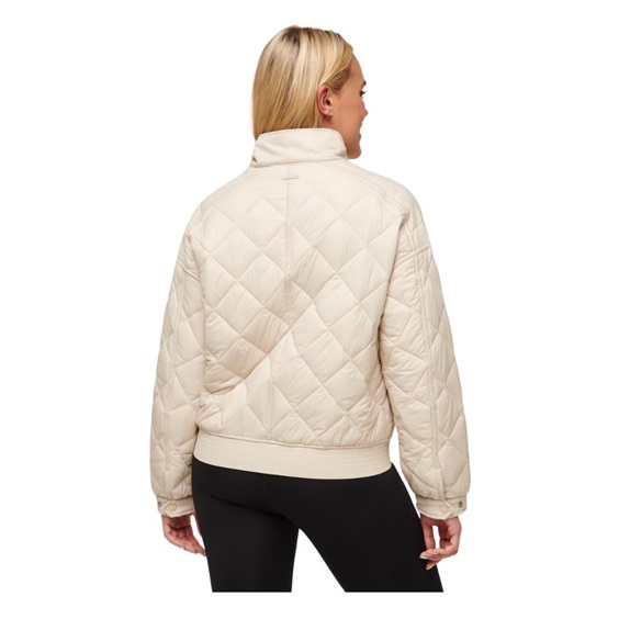 Travis Mathew Lights at Night Quilted damska kurtka, pumice stone