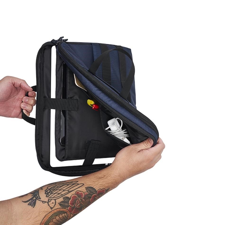 Ogio Pro 10L Brief Pack, czarny