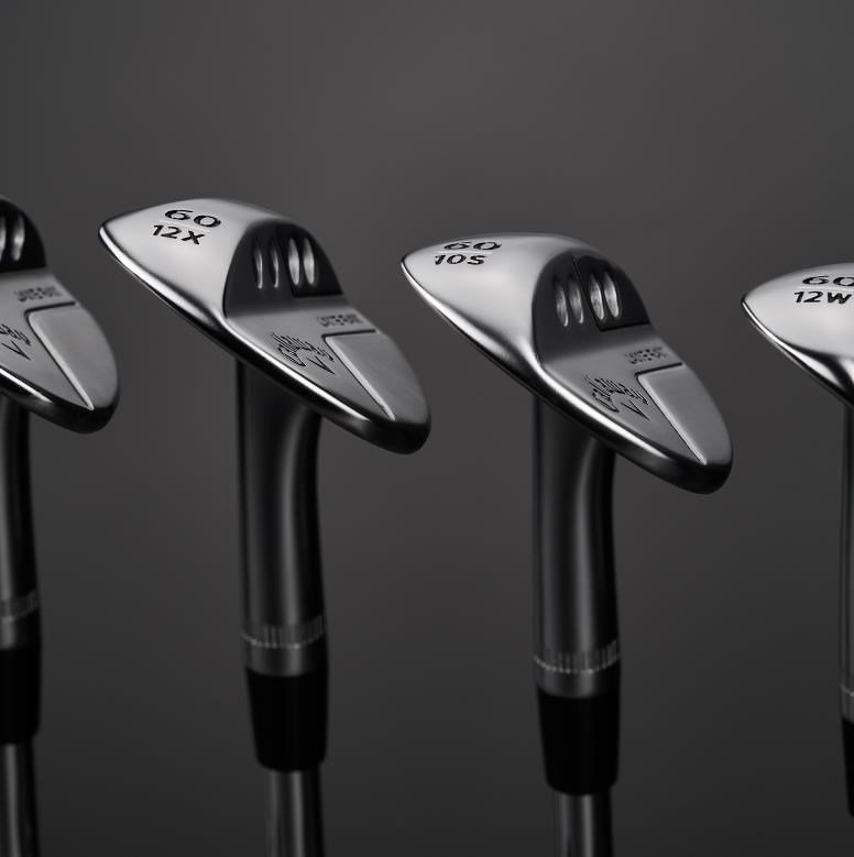 Callaway Jaws Raw Black Plasma wedge, stal