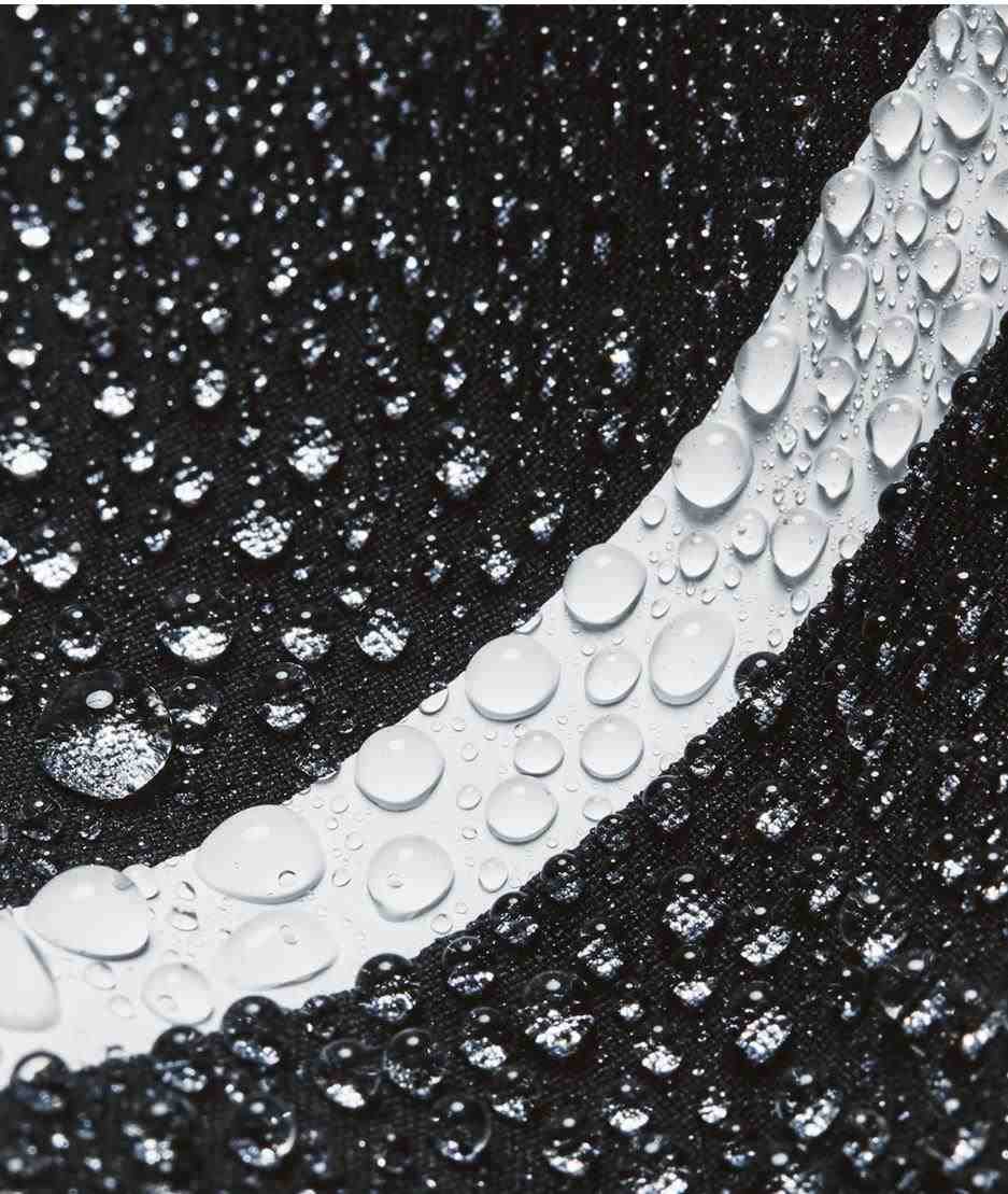 Under Armour Stormproof Cloudstrike męska kurtka, czarno/biała
