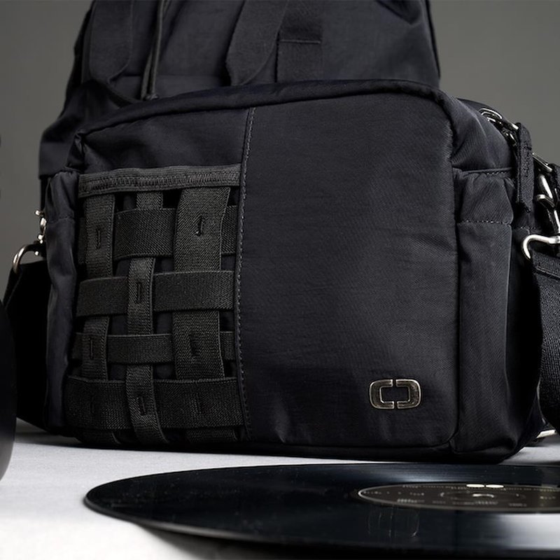 Ogio Rise Crossbody torba na ramię, czarna