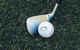 Callaway Chrome Tour X Triple Track piłki golfowe 2024 (48 piłek, 4 tuziny)