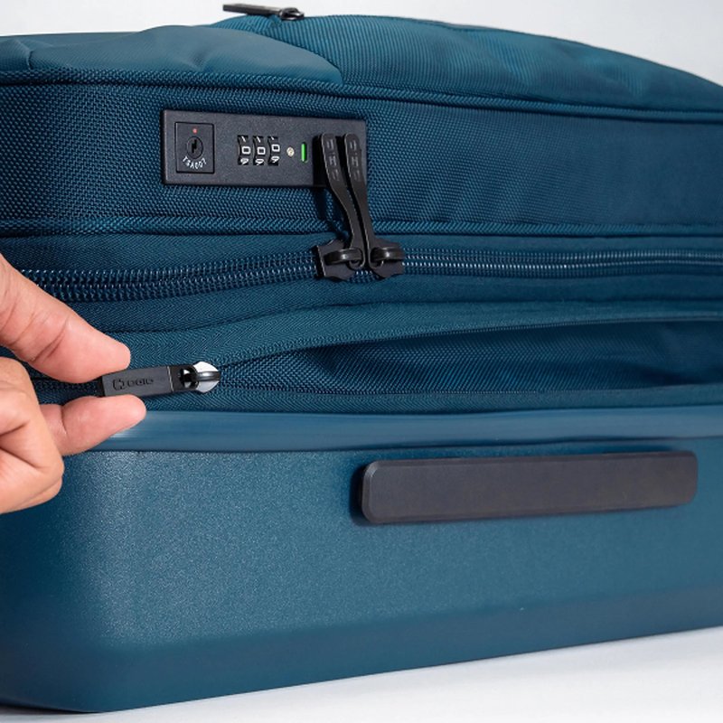 Ogio Pace Pro Hybrid Carry-on 36L walizka podróżna, grey pinstripe