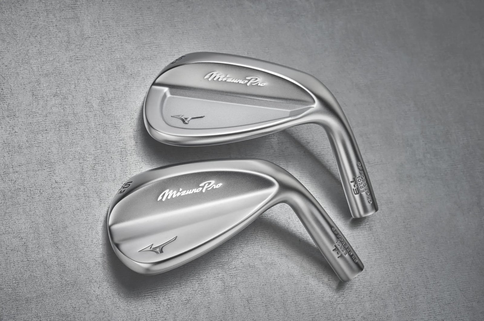 Mizuno Pro T-3 Soft White Satin wedge, stal