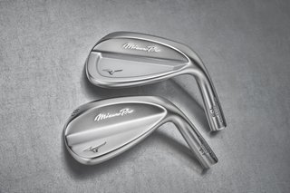 Mizuno Pro T-3 Soft White Satin wedge, stal