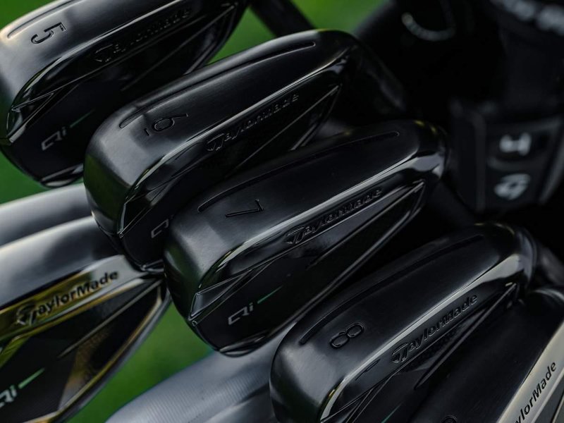 TaylorMade Qi Gunmetal Edition irony męskie, stal