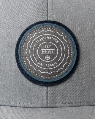 Travis Mathew The Patch Youth Hat czapka z daszkiem dla dzieci, szara