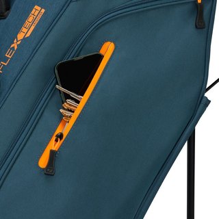 TaylorMade Flextech Crossover stand bag, driver