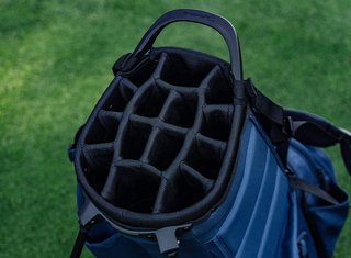 TaylorMade Flextech Crossover stand bag, driver