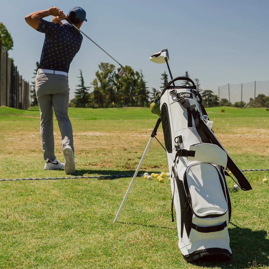 Sunday Golf Ryder S-Class stand bag, biały