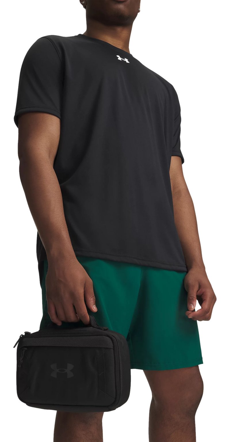Under Armour Hustle Travel Kit, czarny