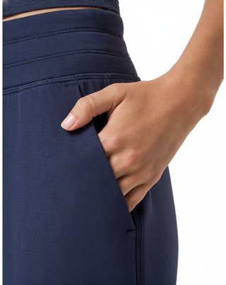 Travis Mathew Skyloft Soft Ankle damskie spodnie, navy blazer