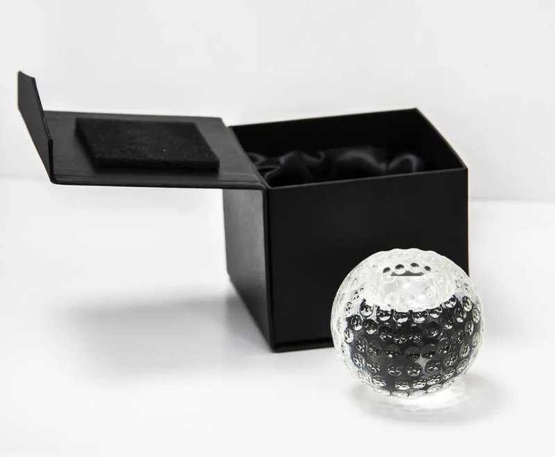 Longridge szklany świecznik w kształcie piłeczki golfowej