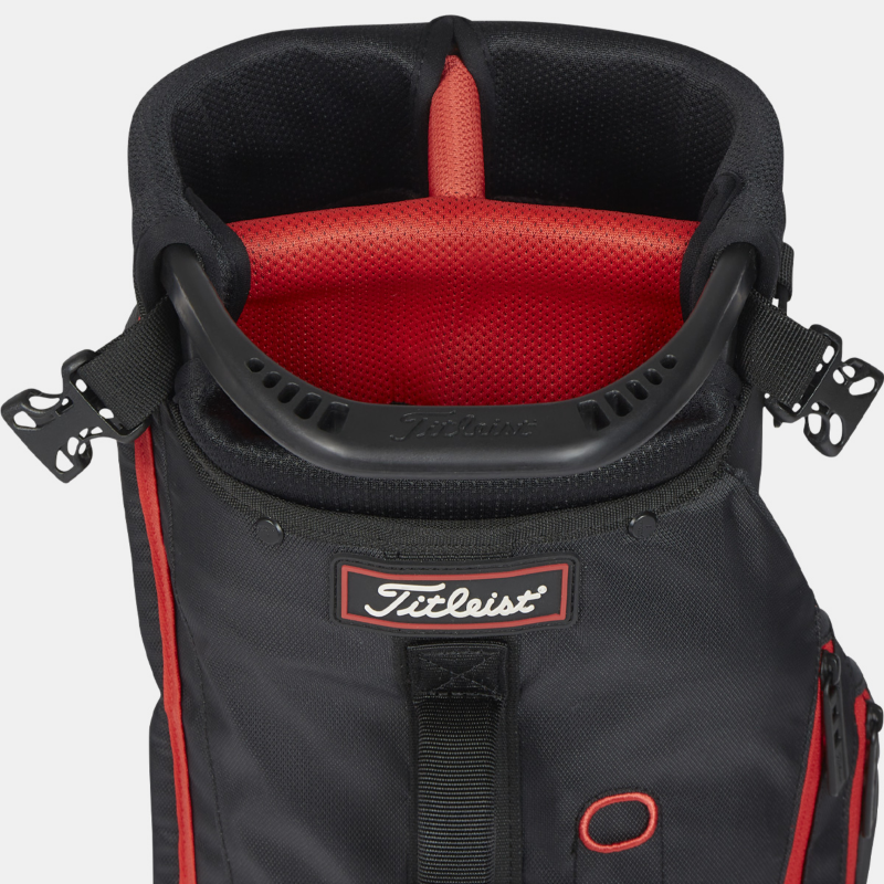3-komorowy podział góry w torbie Titleist Premium Carry Bag