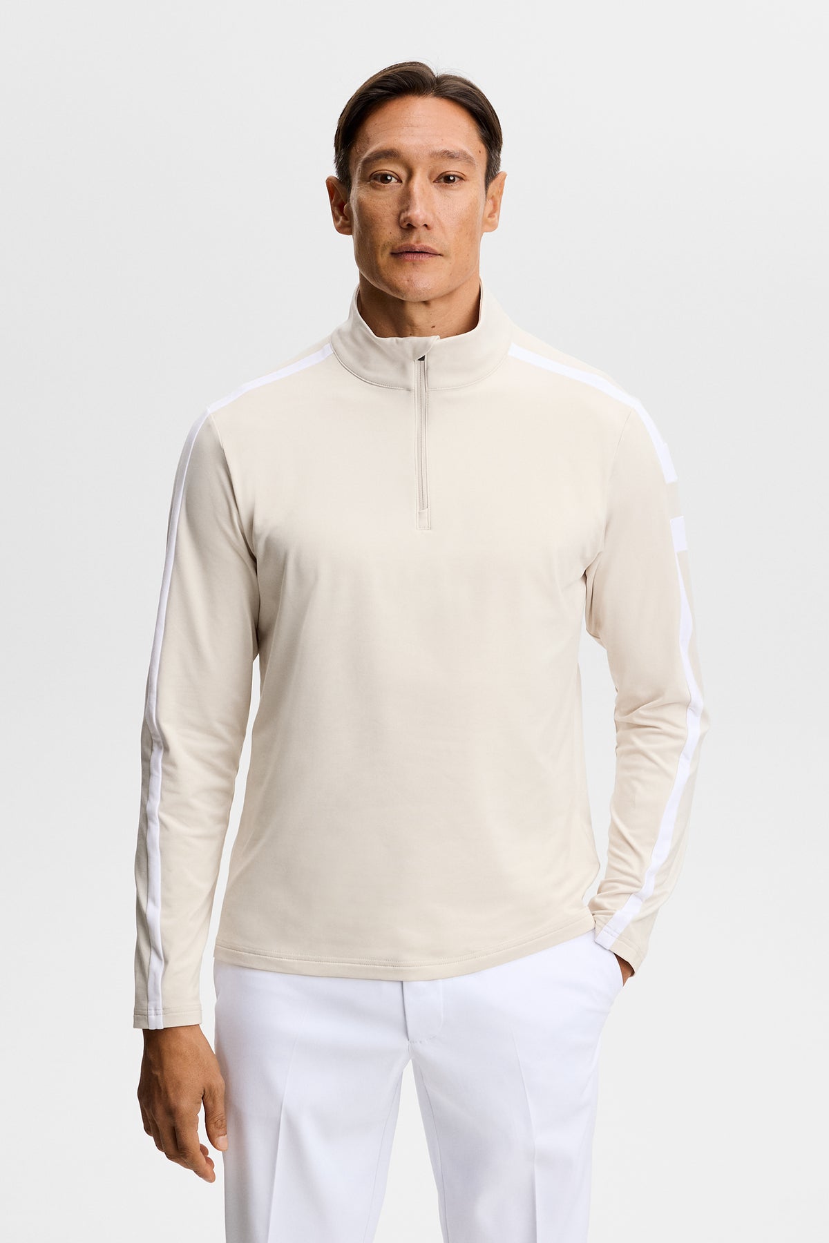 Druga warstwa J.Lindeberg Keaton Quarter Zip Moonbeam – widok z przodu