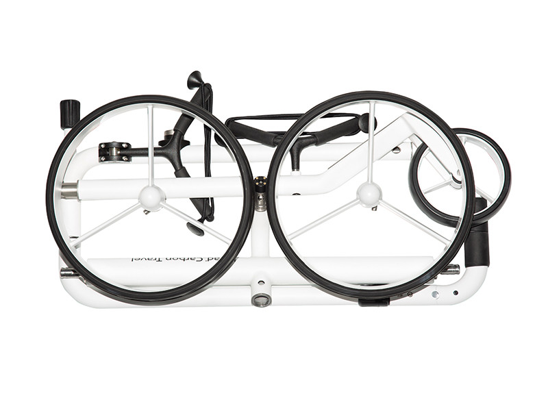 Kompaktowe wymiary po złożeniu wózka JuCad Carbon Travel Bianco SV 3.0: 65x35x15 cm