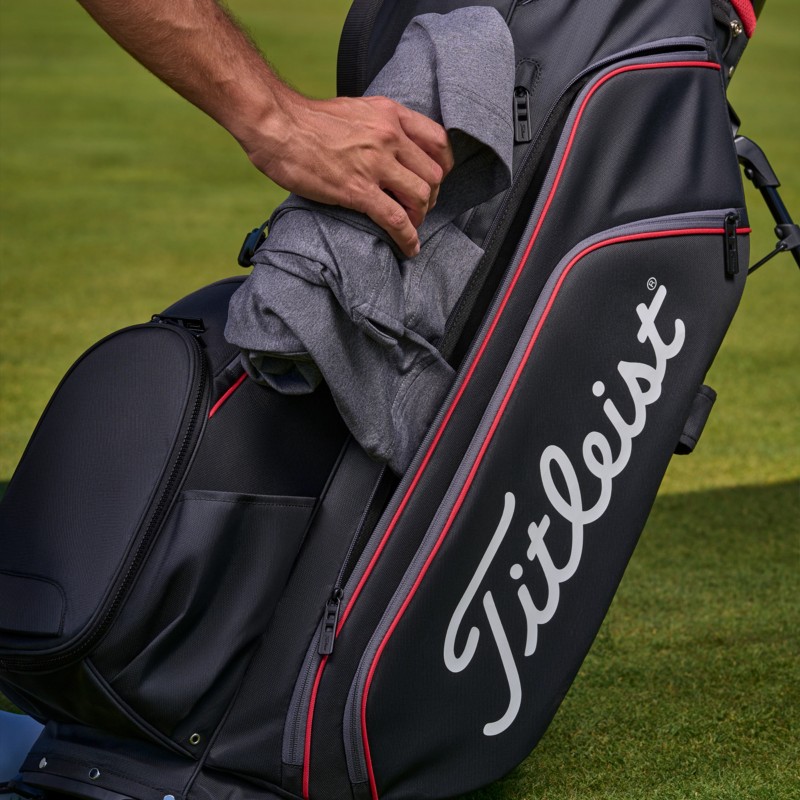 Titleist Hybrid 14 StaDry ulepszone przechowywanie i dostęp do kieszeni