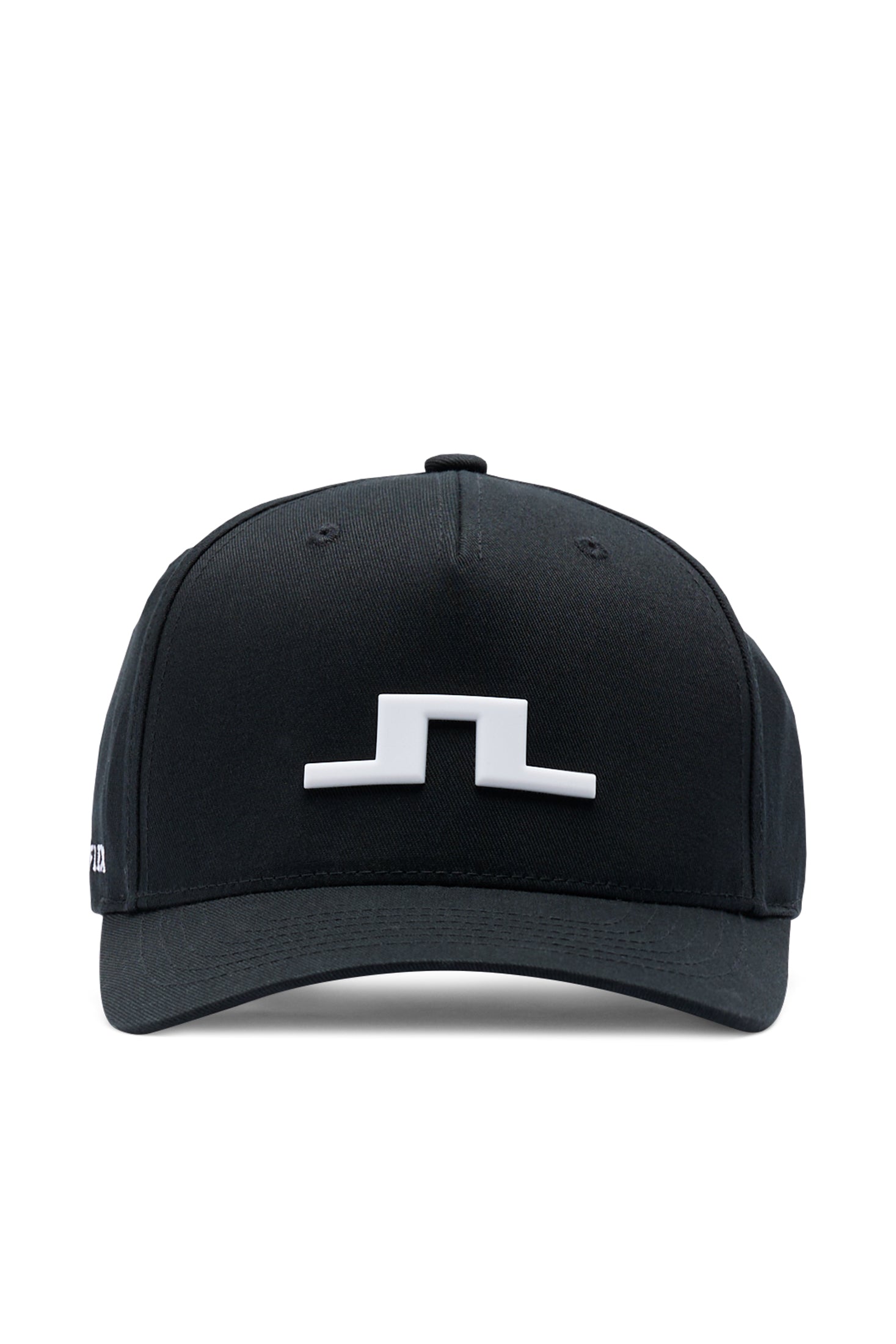 Czapka J.Lindeberg Heath Cap Black – widok z przodu pokazujący konstrukcję Flexfit z mieszanki bawełny