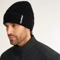PING Quintin SensorWarm Knit Hat – lifestyle na polu golfowym