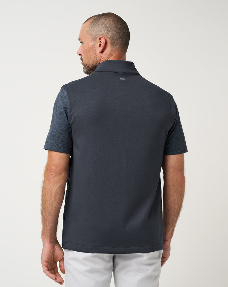 Travis Mathew Point Of Sail Vest – quilted polyfill front panel detail