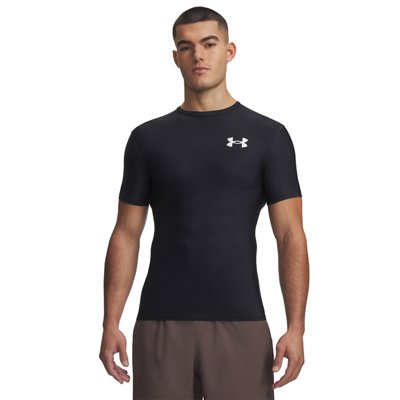 Ilustracja dopasowania kompresyjnego Under Armour