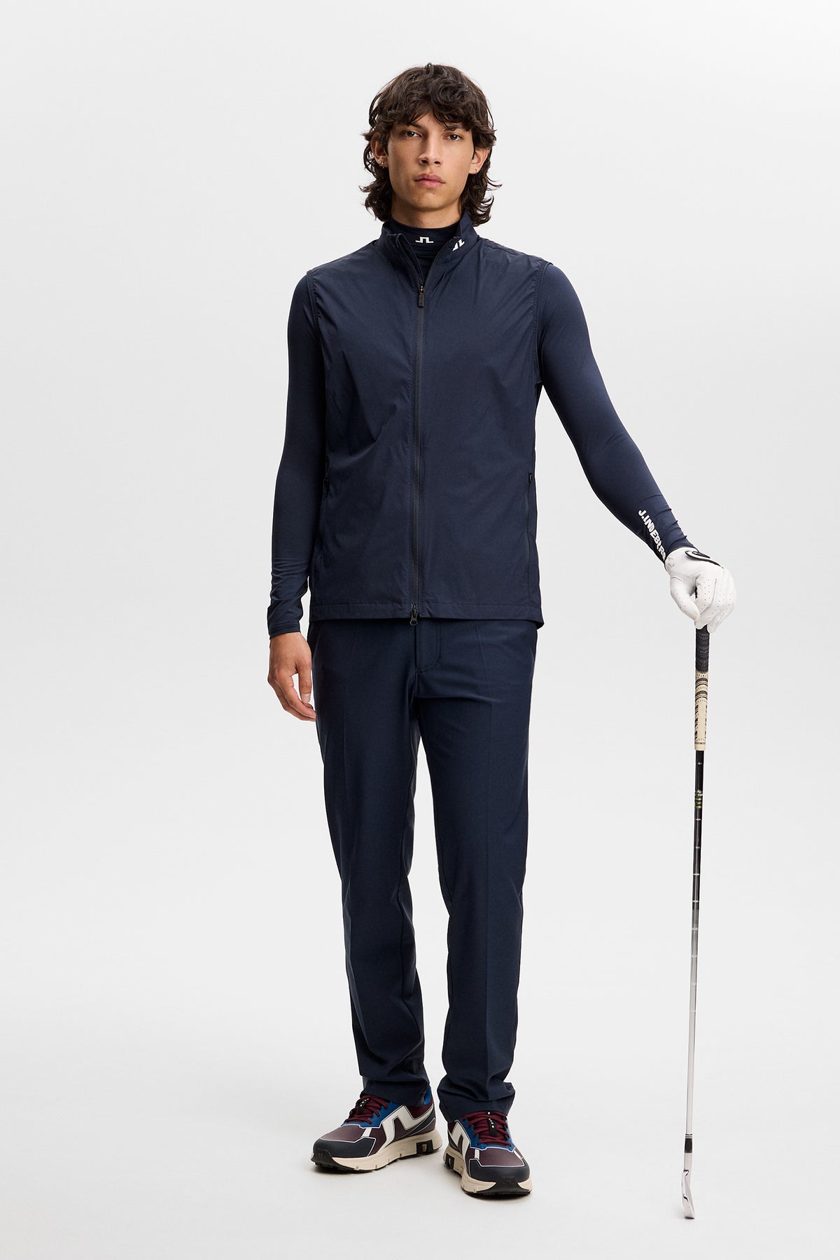 J.Lindeberg Tour Tech Packable Vest JL Navy – rozciągliwość dla mobilności zamachu