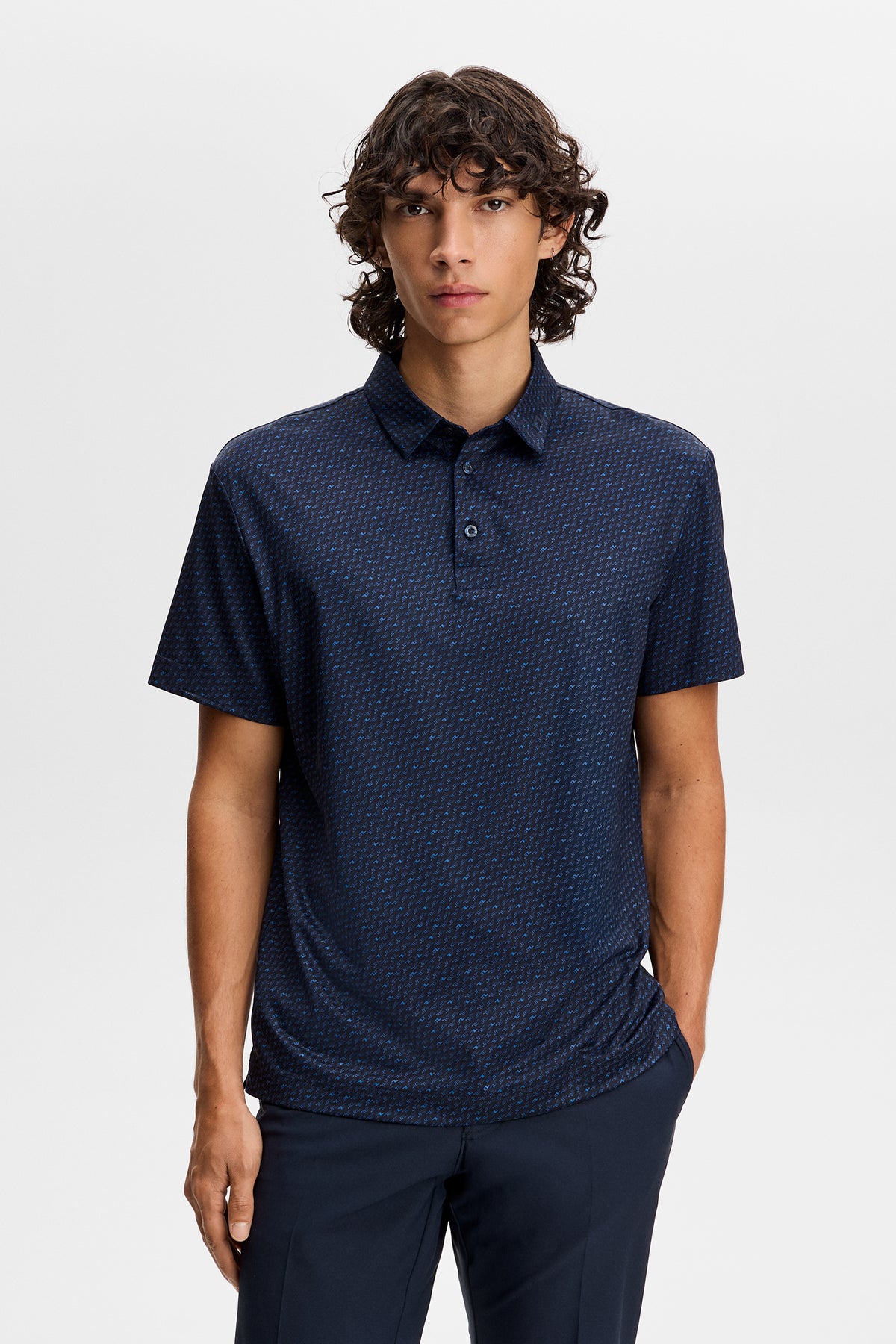 J.Lindeberg Tod Print Polo Bias Bridge Micro Navy Set – styl życia na polu golfowym